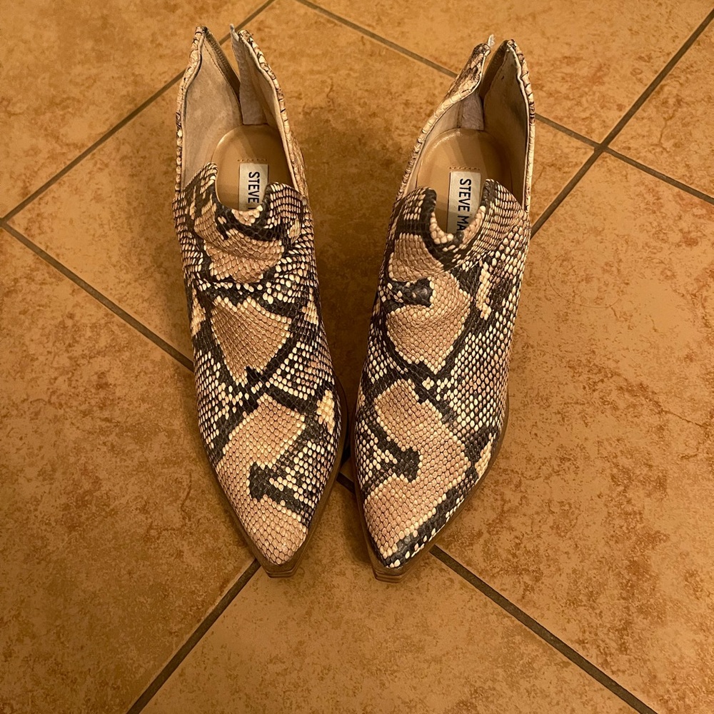 Steve Madden booties